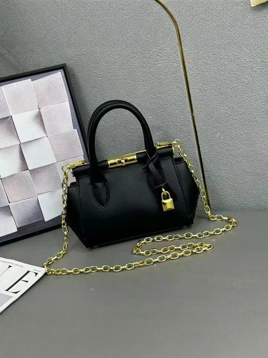 Women's Fashion Chain High Sense Versatile Light Women's Handbag