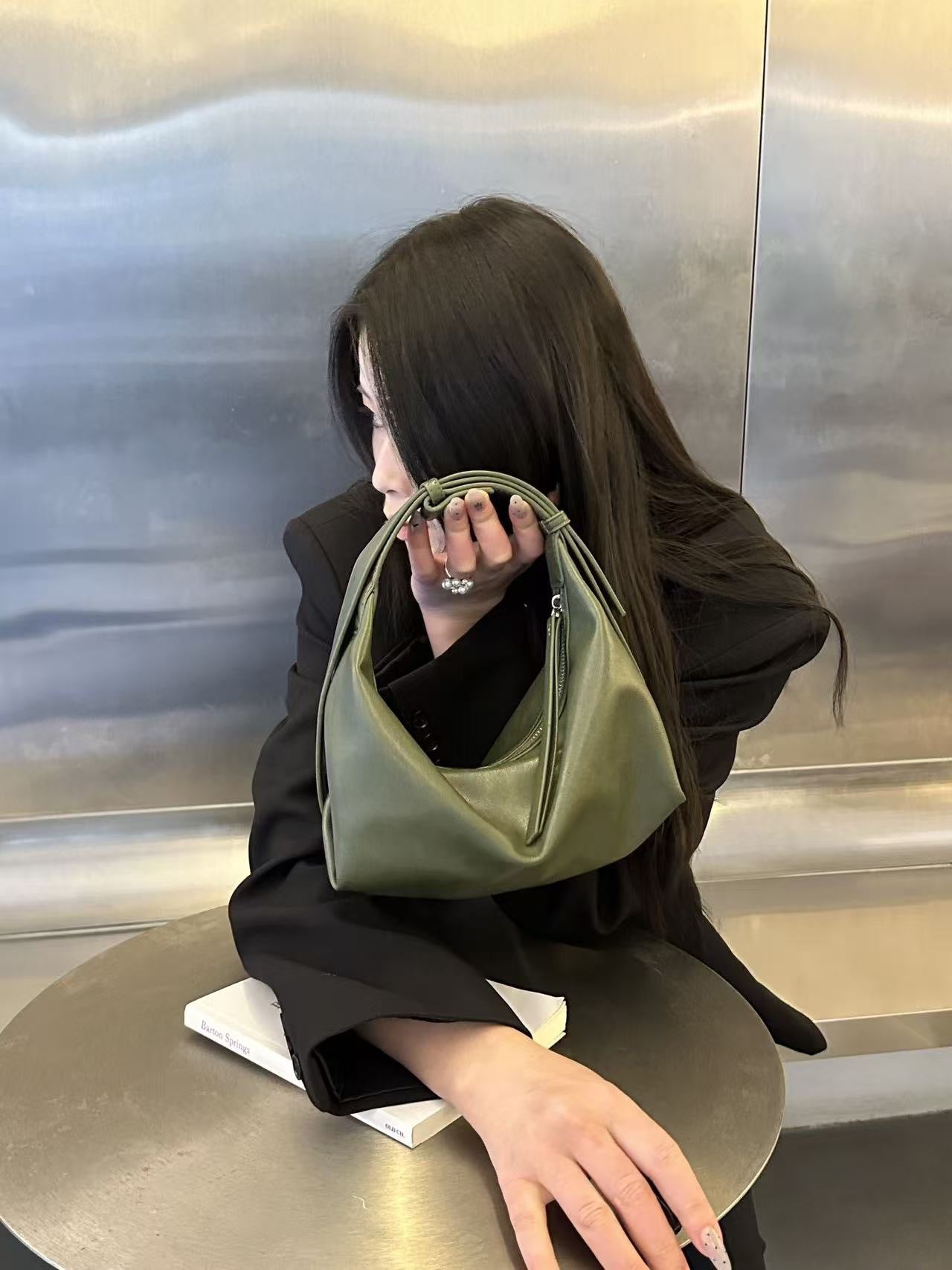 Women's Design Cloud Dumpling Super Popular Exquisite Tote Bags
