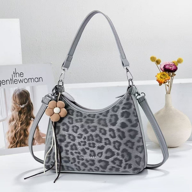 Women's Capacity Daily Commuter Underarm Personalized Leopard Bags