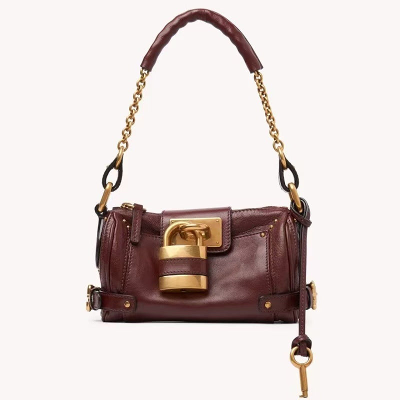 Women's Design Retro Easy Matching Large Twist High-grade Light Bags
