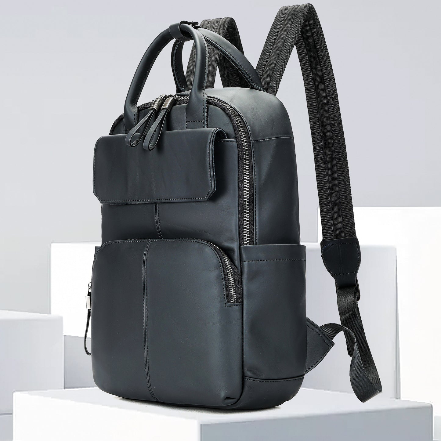 Men's Leather First Layer Cowhide Waterproof Computer Leisure Backpack