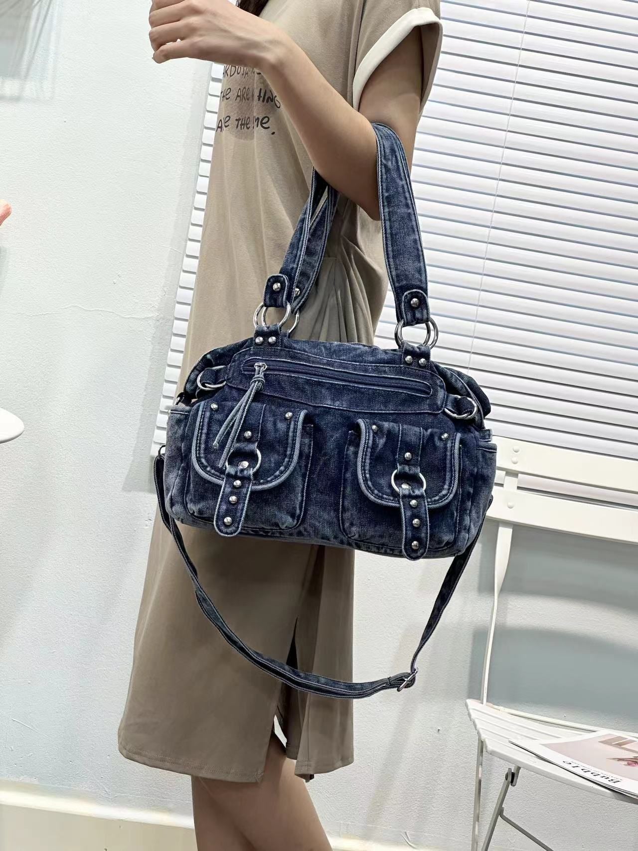 Women's Fashionable Retro Washed Punk Denim Trendy Women's Shoulder Bag