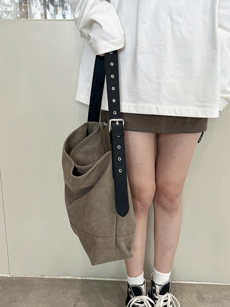 Women's Design Canvas Underarm Summer Distressed Large Capacity Commuter Bucket Bags