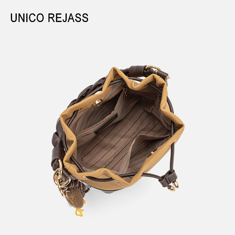 Women's Textured Bright Leather Portable High-grade Light Luxury Bucket Bag