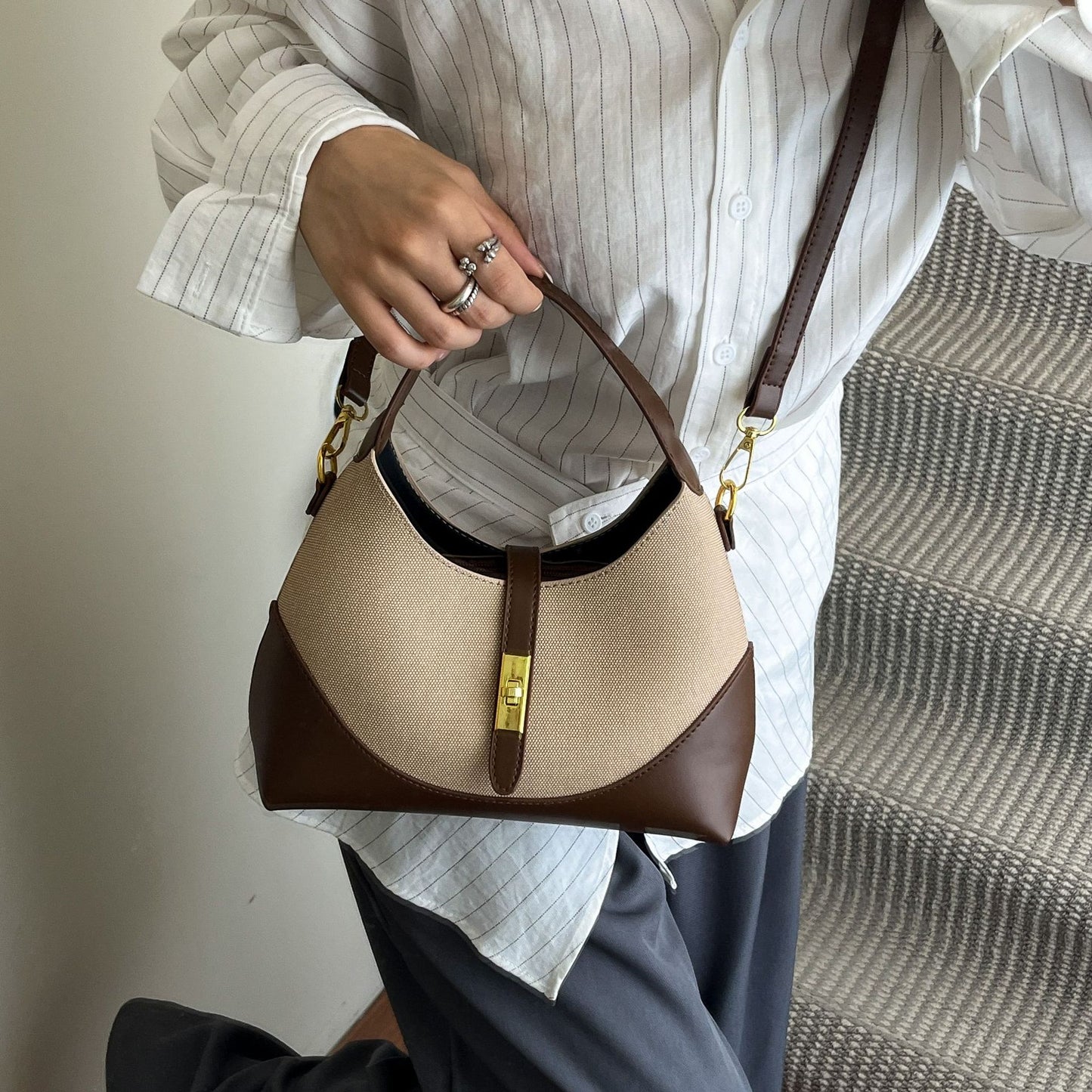 Women's Contrast Color Design Dumpling Making Commute Underarm Bag