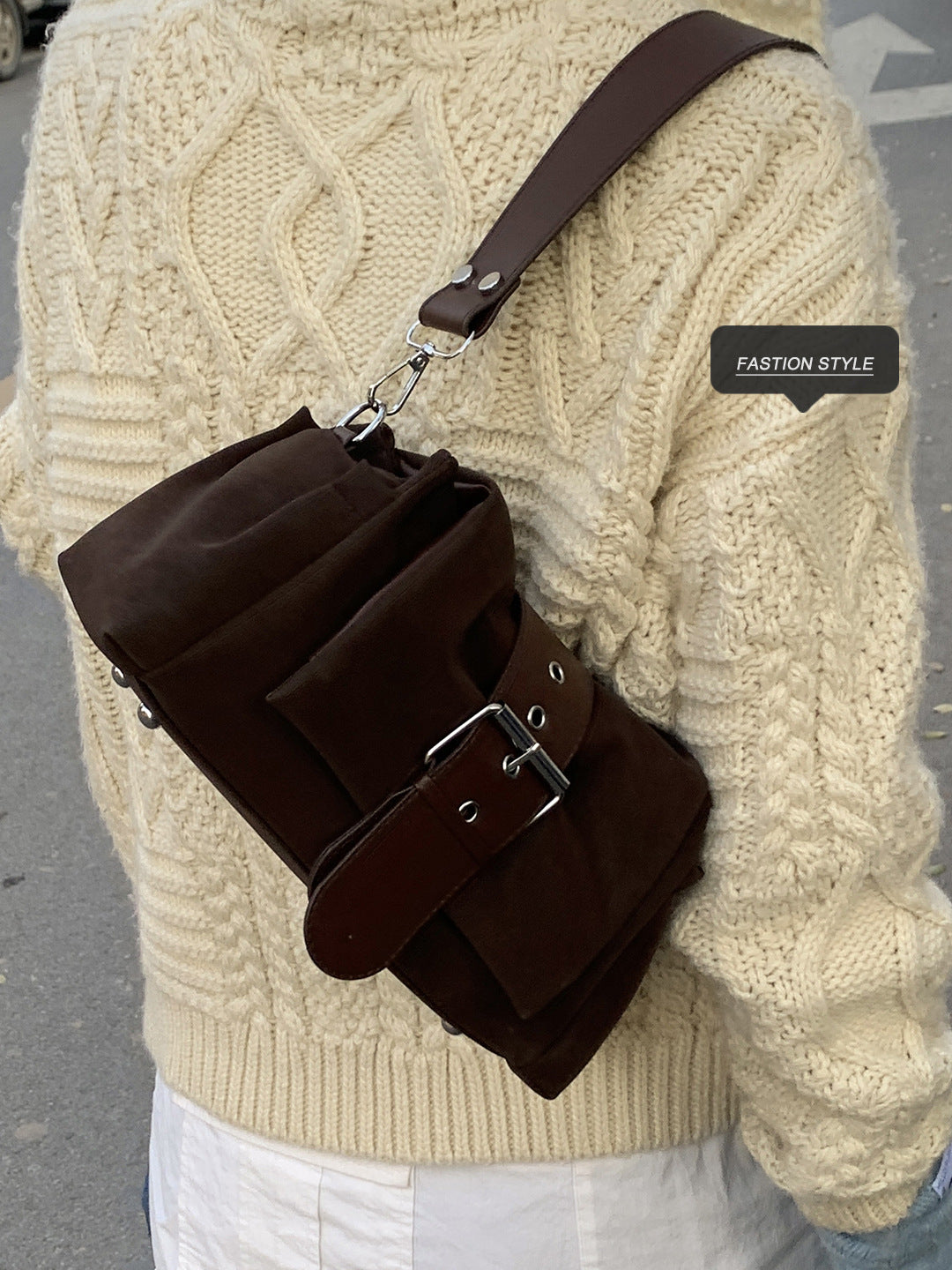Women's Retro Minority Textured Simple Winter Commuter Underarm Bag