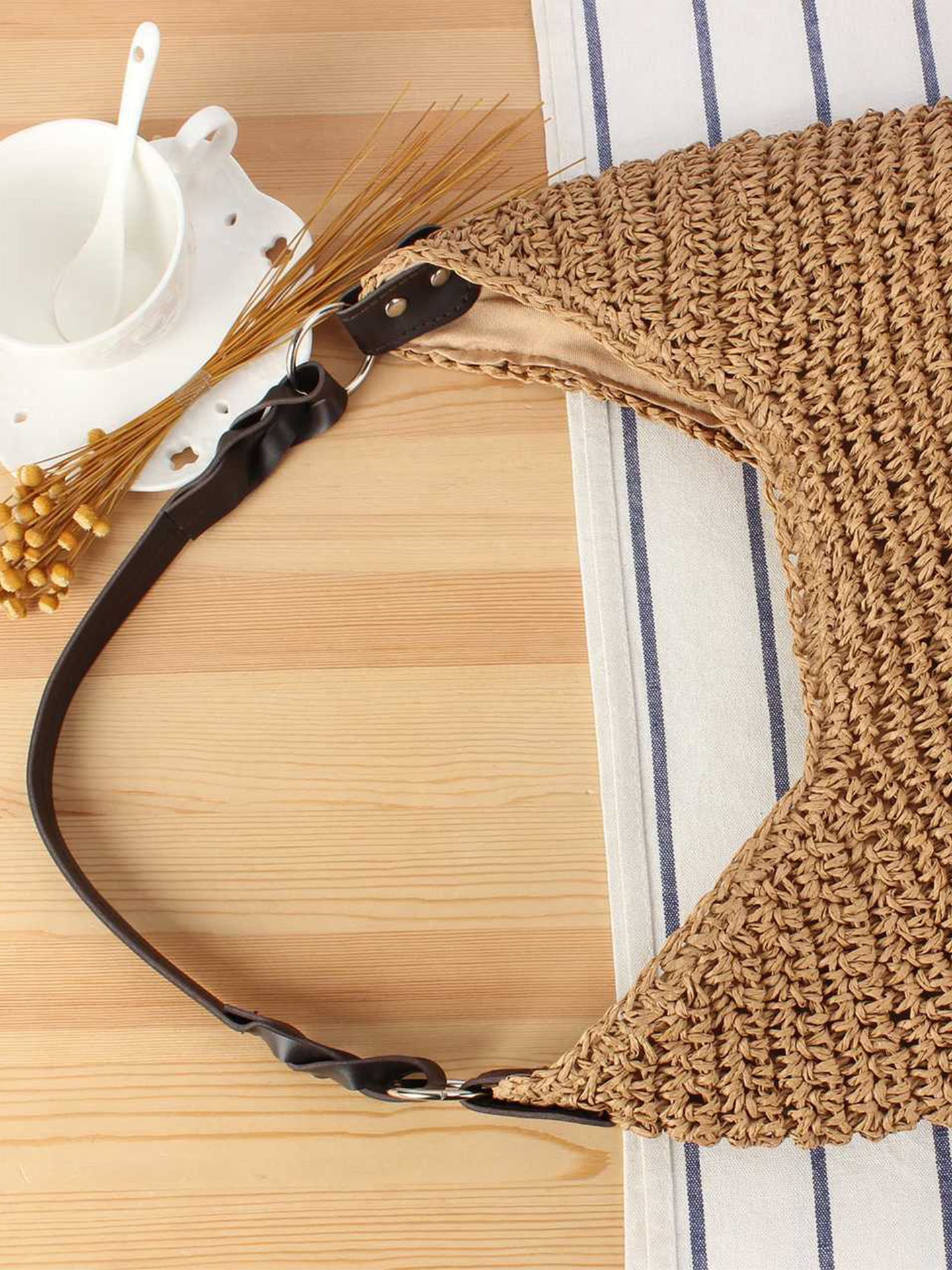 Women's Woven Straw Large Capacity Everyday Joker Bags