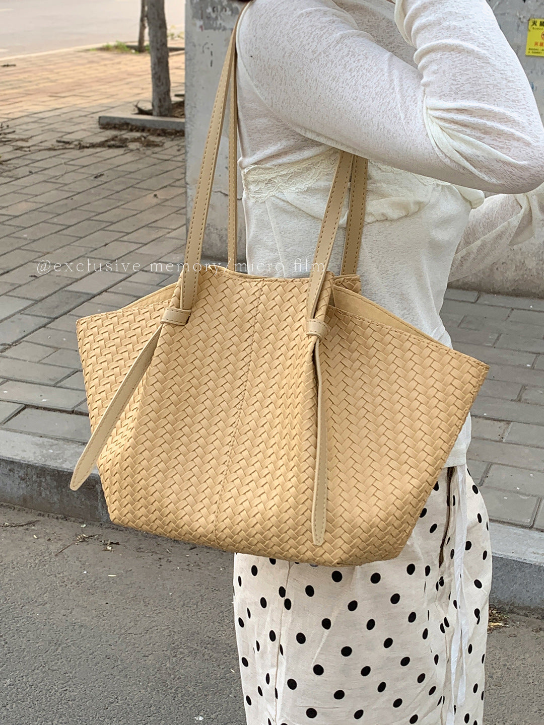 Women's Large Capacity Woven Vegetable Basket Simple Underarm Bag