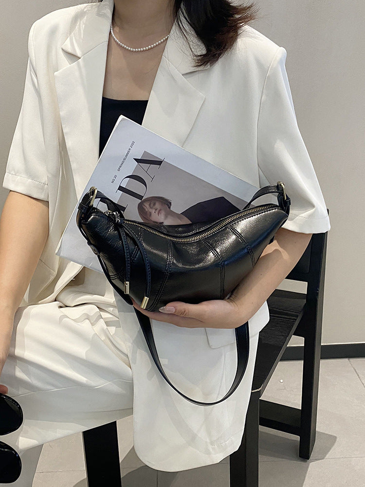 First Layer Cowhide Dumpling Advanced High Horn Sense Niche Crescent Women's Messenger Bag