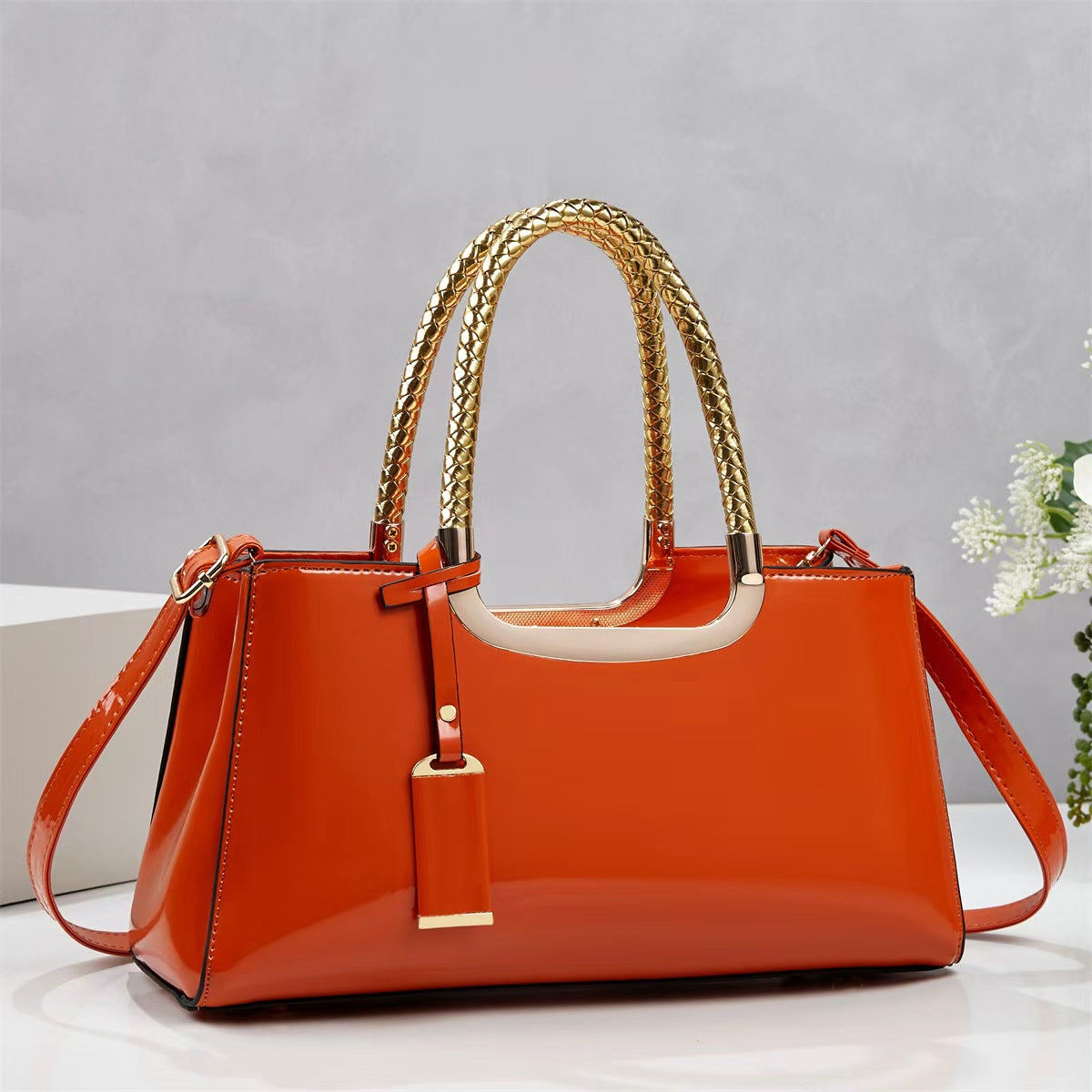 Women's Patent Leather Glossy Wedding Celebration Red Bridal Women's Shoulder Bag