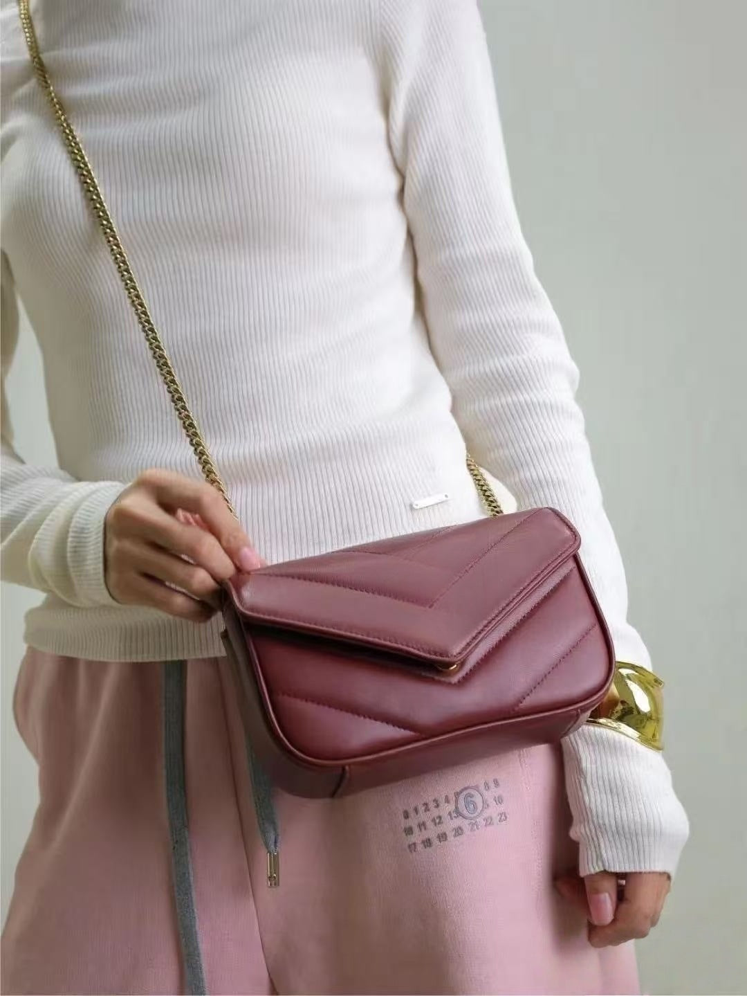 Comfortable New Women's Flip Sheepskin Chain Small Square Bags