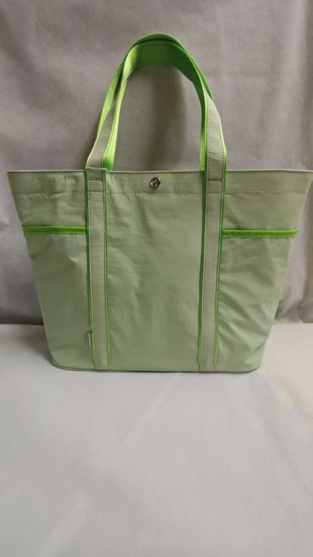 Women's Large Simple Lightweight Yoga Commuter Fitness Tote Bag