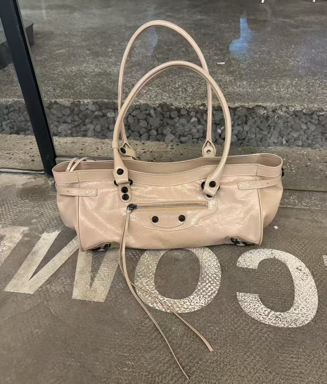 Paris High Version Horizontal Motorcycle Retro Underarm Bag