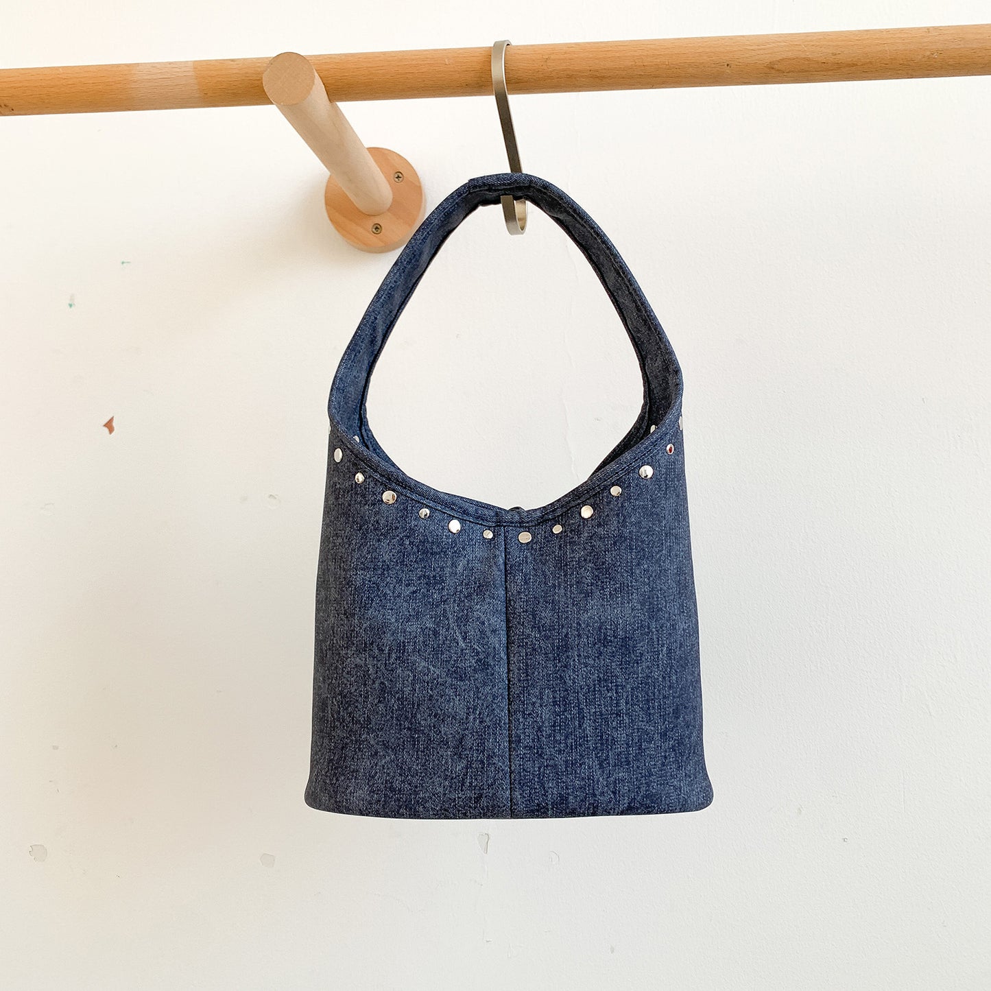 Vintage Faux Denim Rivet Drawstring Underarm Commute Korean Women's Handbag