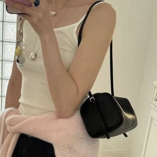 Slouchy Niche Pen Female Round Toast Underarm Bag