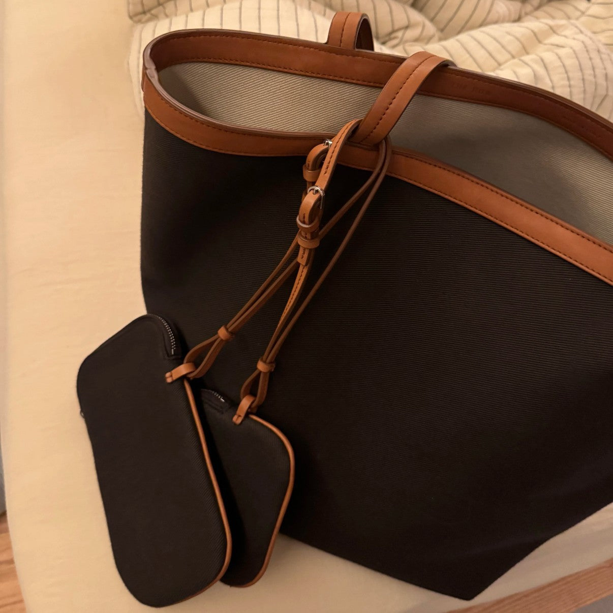 Home Double-sided Canvas Portable First Layer Cowhide Large Capacity Tote Bag