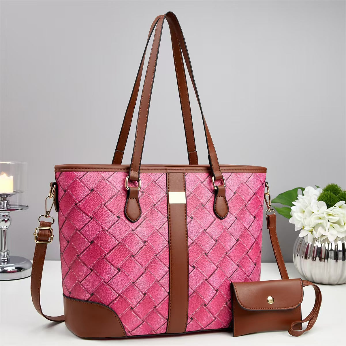 Women's Fashionable Son Mother Large Capacity Fashion Commuter Women's Handbag