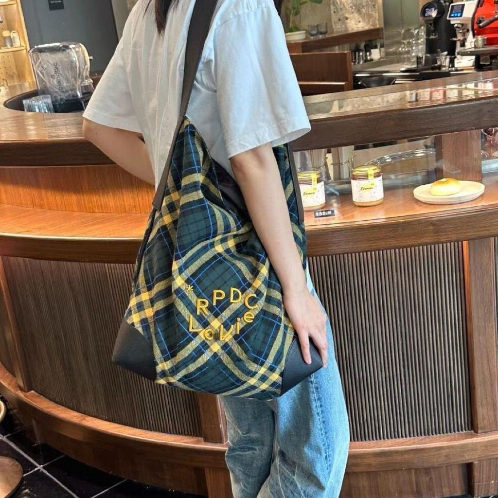 Song Canvas Retro Plaid Letter Embroidery Large Capacity Commuter Tote Bag