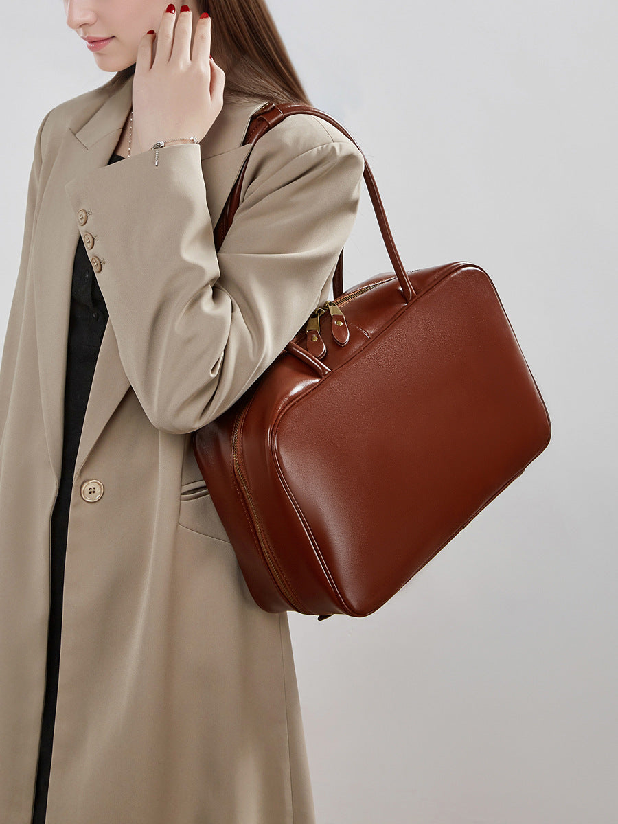 Trendy Beautiful Women's Niche Leather Bowling Bags