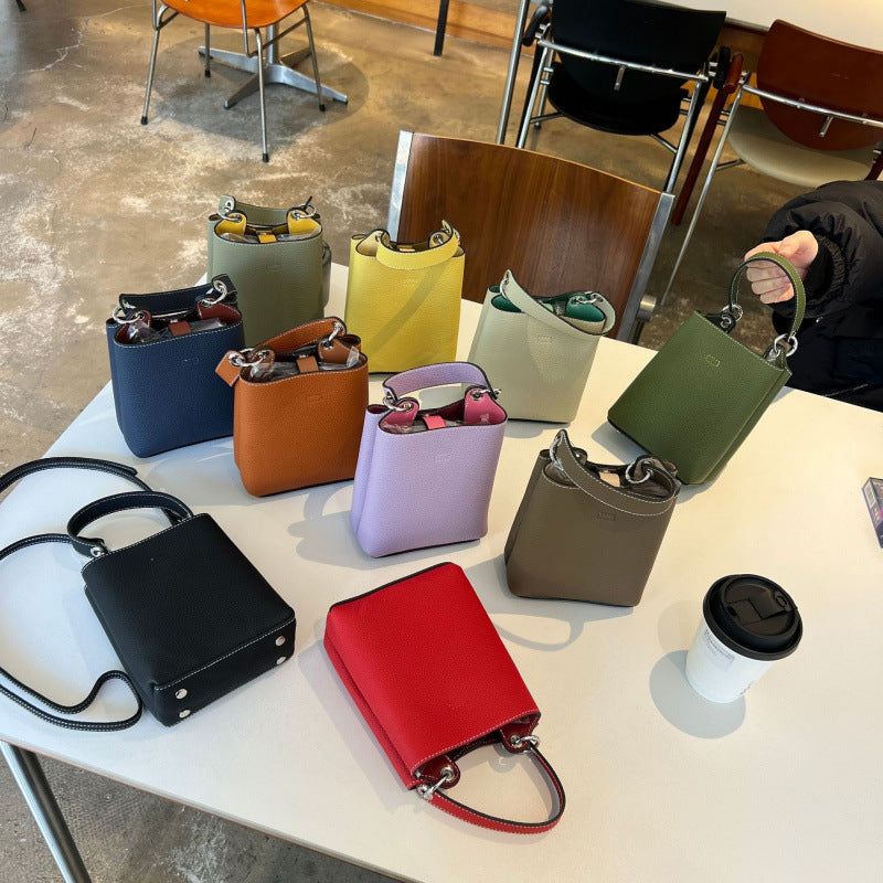 Women's Top Layer Leather Mini Portable Large Mobile Phone Bag