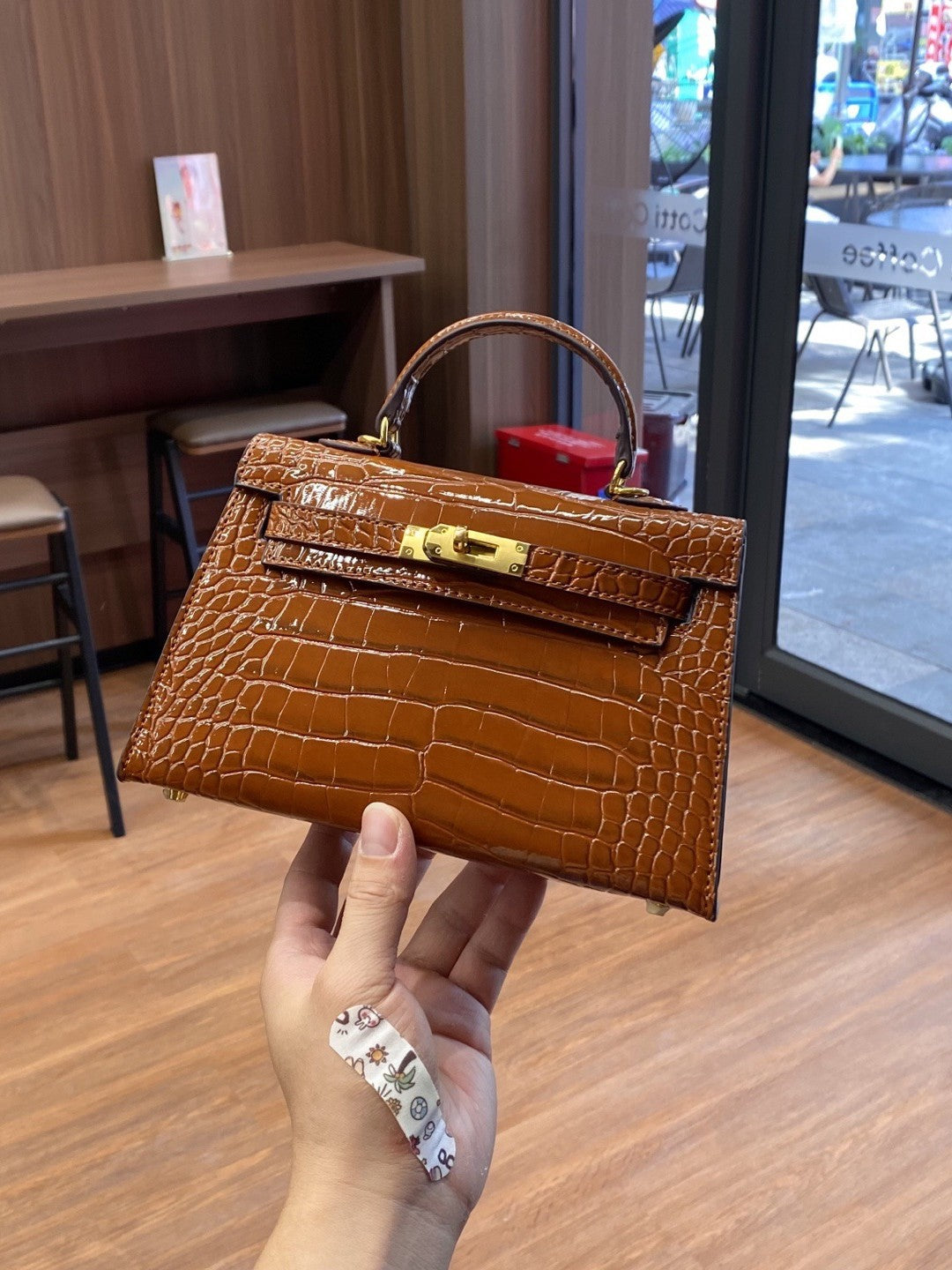 Popular Second Generation Crocodile Pattern Platinum Women's Shoulder Bag