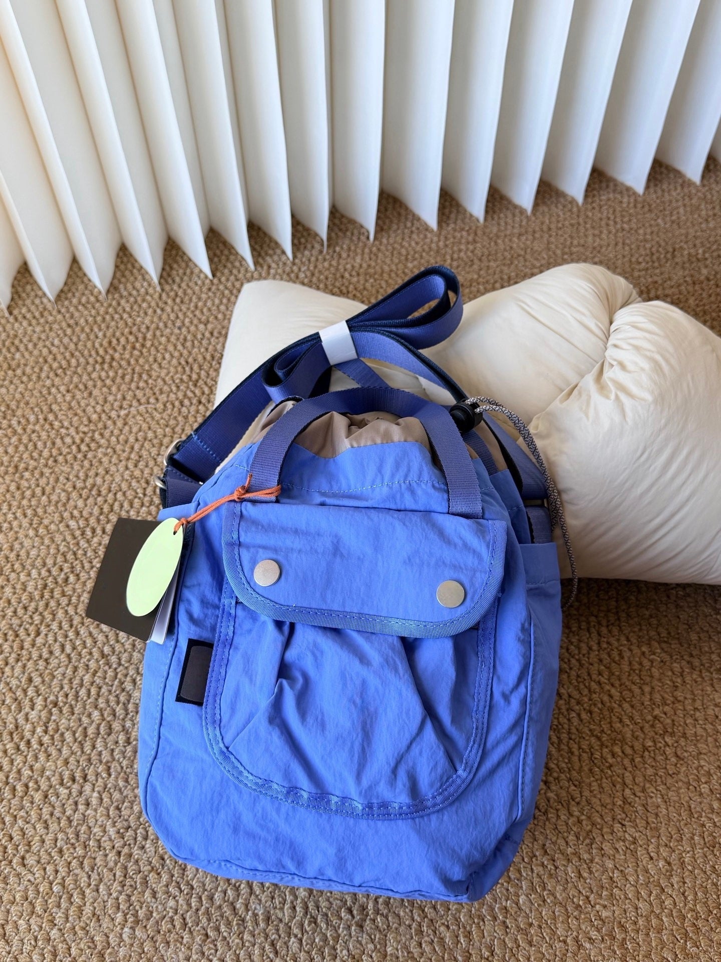 Women's Waterproof Nylon Large Capacity Drawstring Niche Bucket Bag