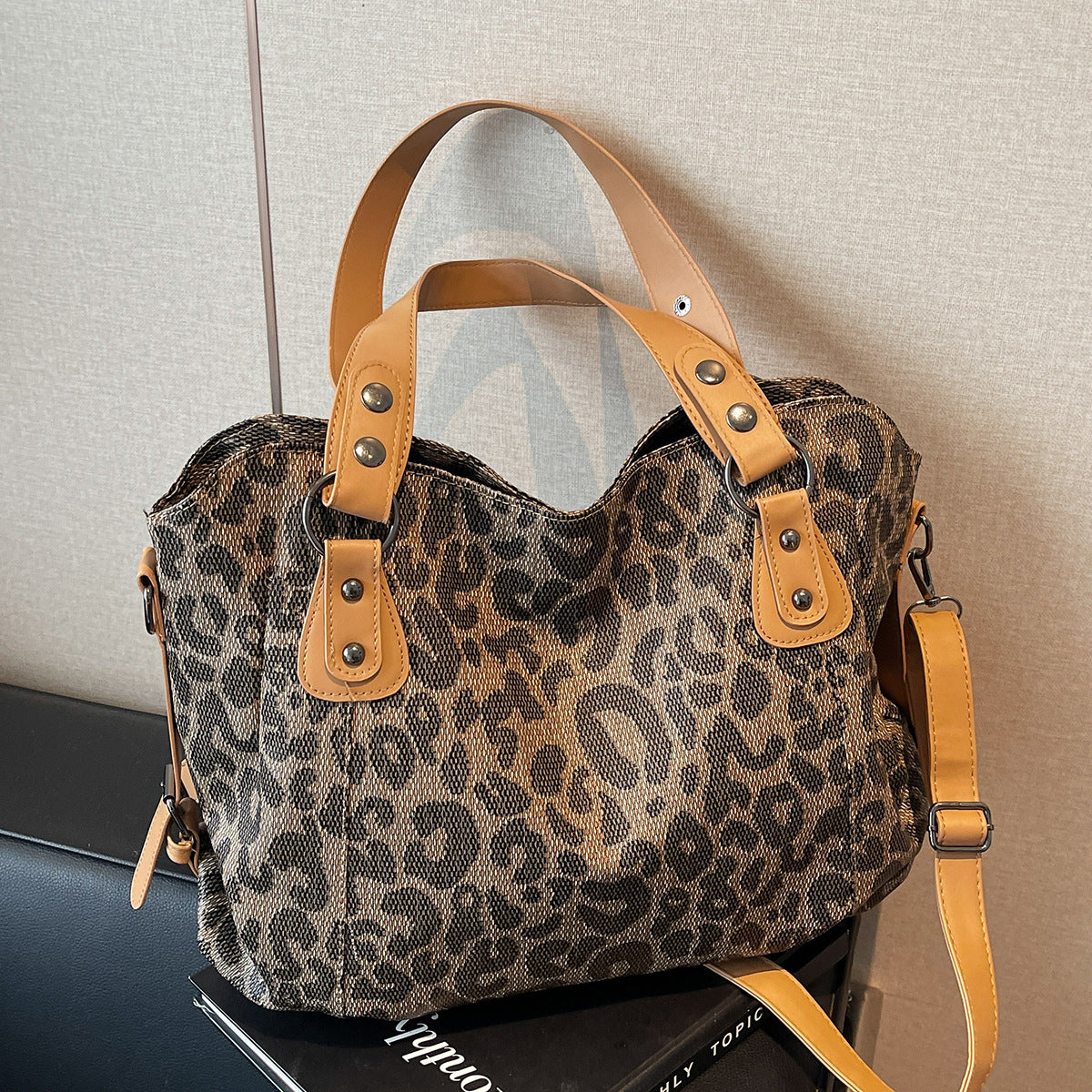 Fashion Simple Solid Color Everyday Joker Large Capacity Retro Tote Bag