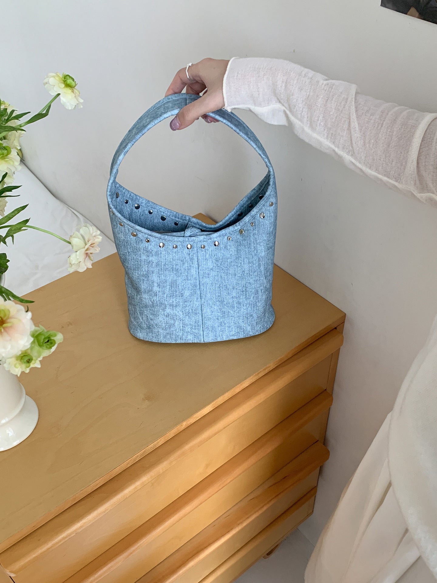 Vintage Faux Denim Rivet Drawstring Underarm Commute Korean Women's Handbag