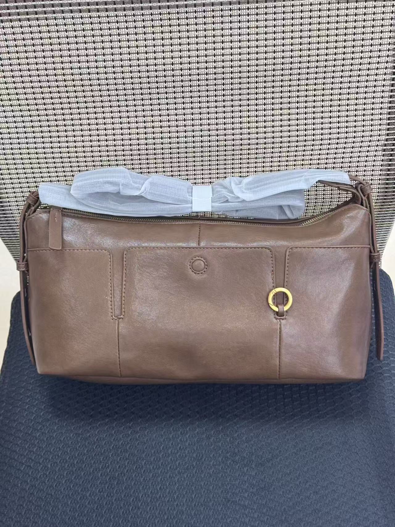 Vegetable Tanned Sheepskin Tracking Soft Pillow Commuter Tote Bag