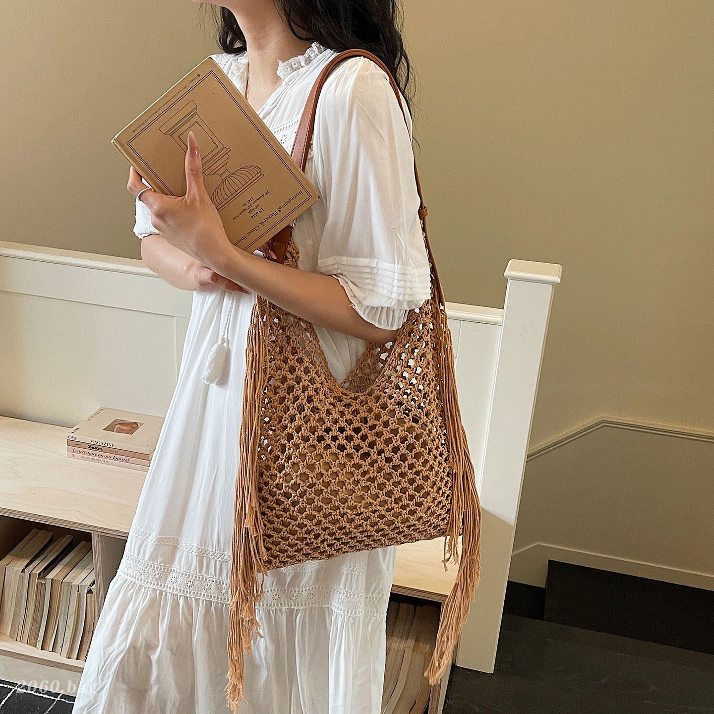 Hollowed Style Popular Handmade Female Tassel Large Capacity Shoulder Bags