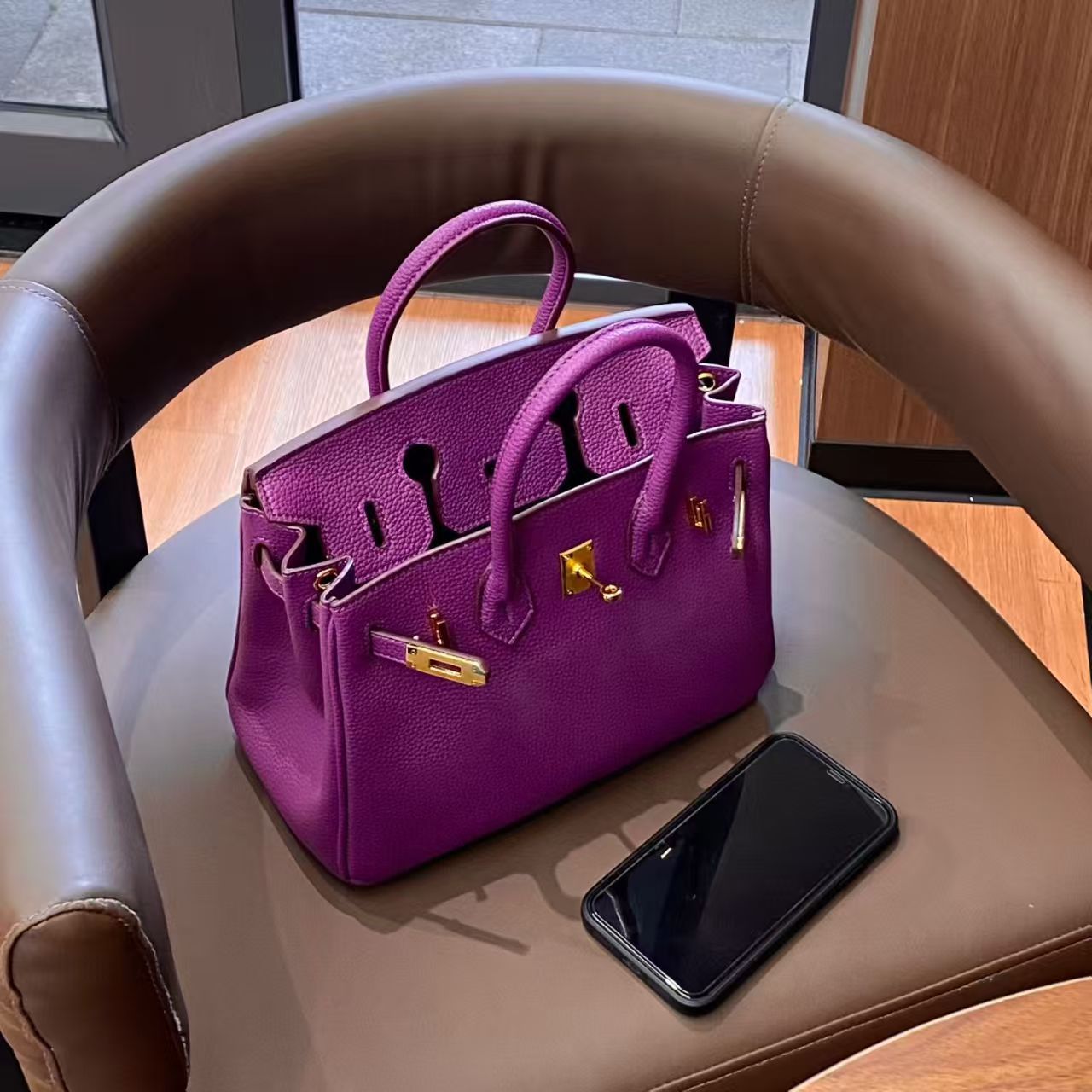 Women's Fashion Satine Litchi Pattern Large Capacity Women's Handbag
