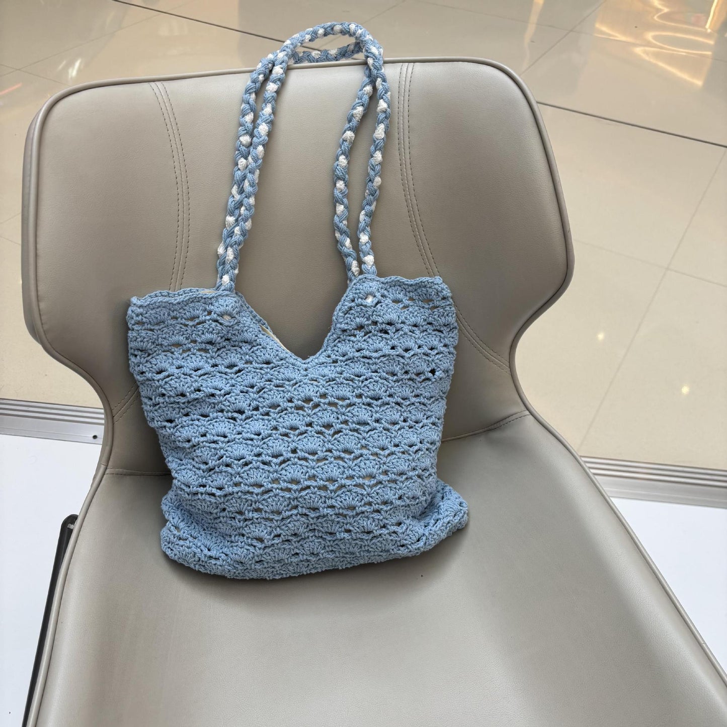 Women's Hand-woven Underarm Large Capacity Totes High-grade Niche Bags