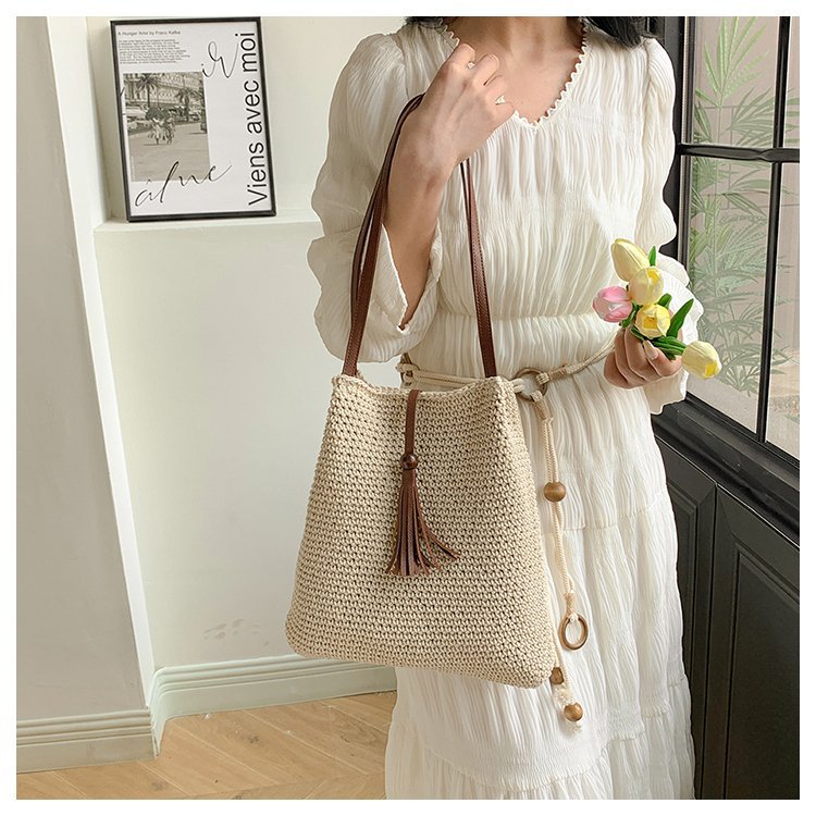 Women's Woven High Sense Straw Leisure Vacation Large Capacity Women's Shoulder Bag
