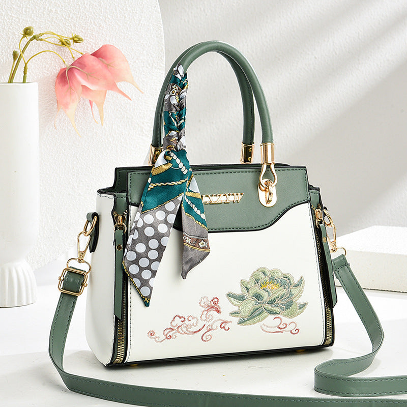 Women's Chinese Style Embroidery Mother's Large Capacity Women's Handbag