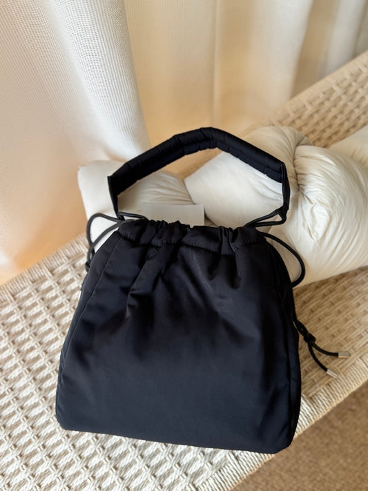 Fashionable Drawstring Nylon Simple Daily Lightweight Bucket Bag