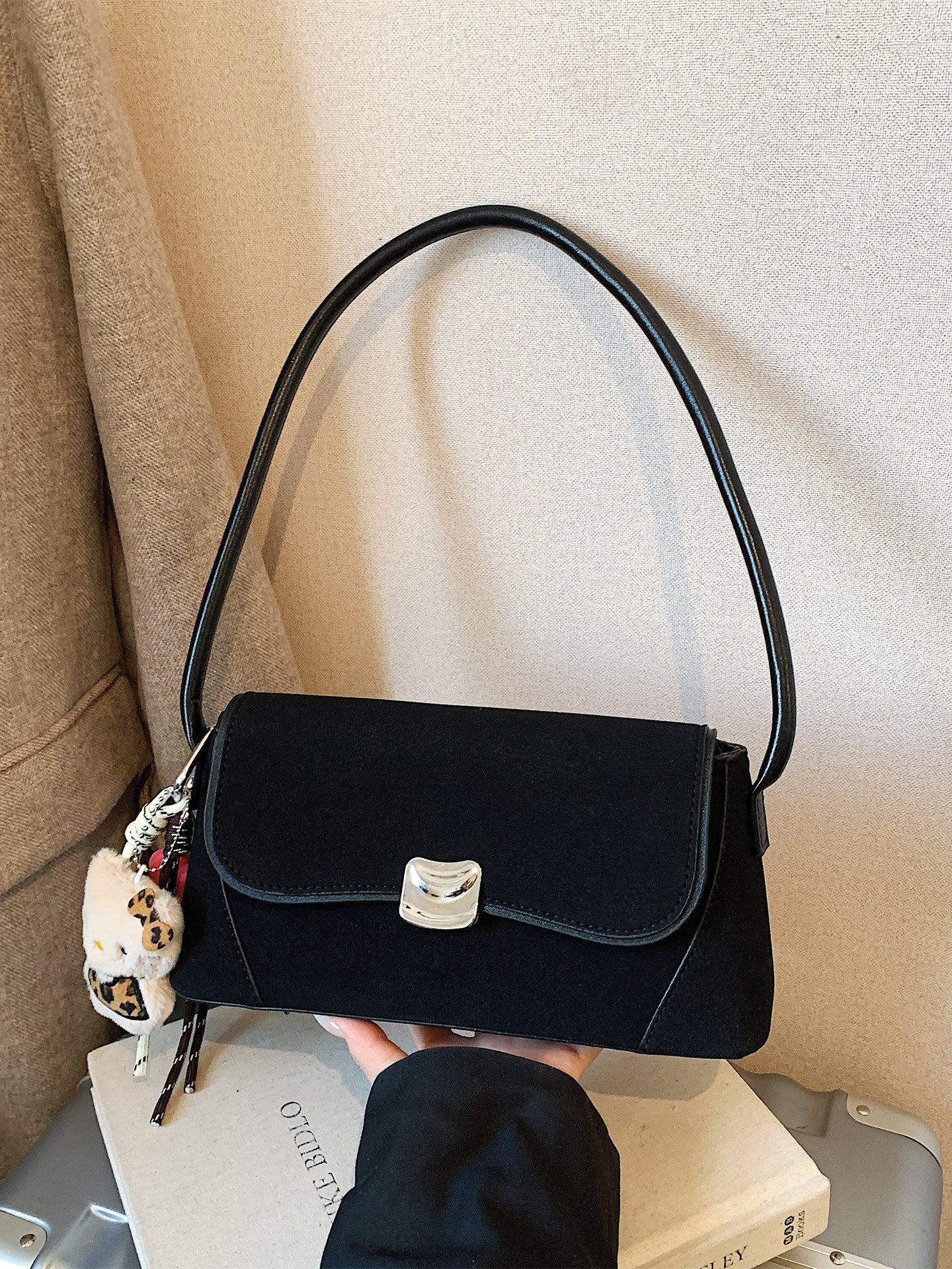 Women's Retro Special Interest Light Luxury High Sense Bags