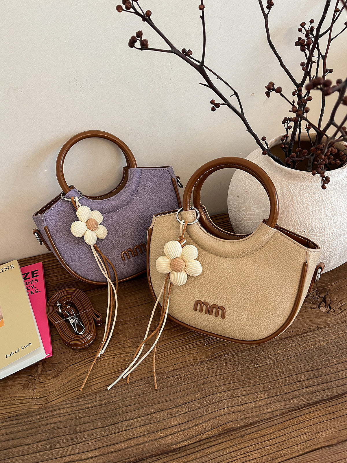 Women's High-grade Light Luxury Fashion Commuter Super Bucket Bag