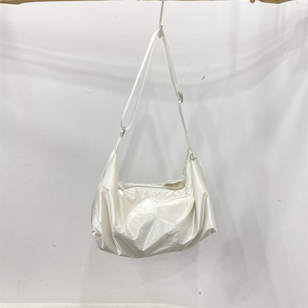 Women's Retro Textured Elegant Lightweight Satin Western Style Niche Soft Women's Shoulder Bag
