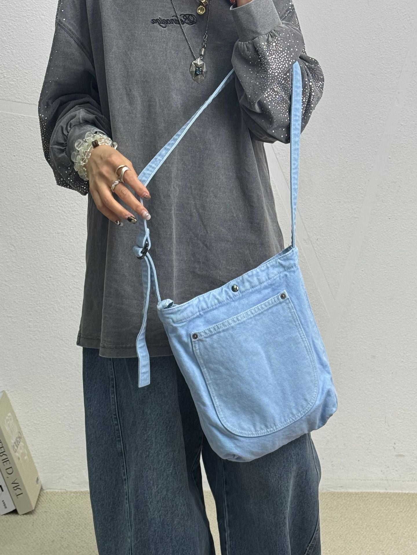 Retro Washed Canvas Large Capacity Style Women's Messenger Bag