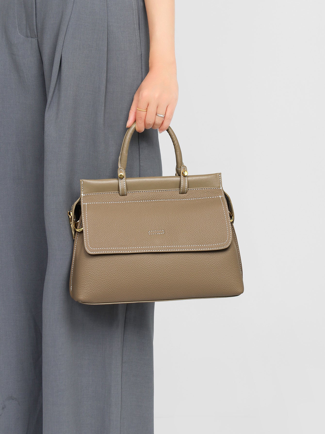 Women's Large Capacity Retro Easy Matching Leather Bags