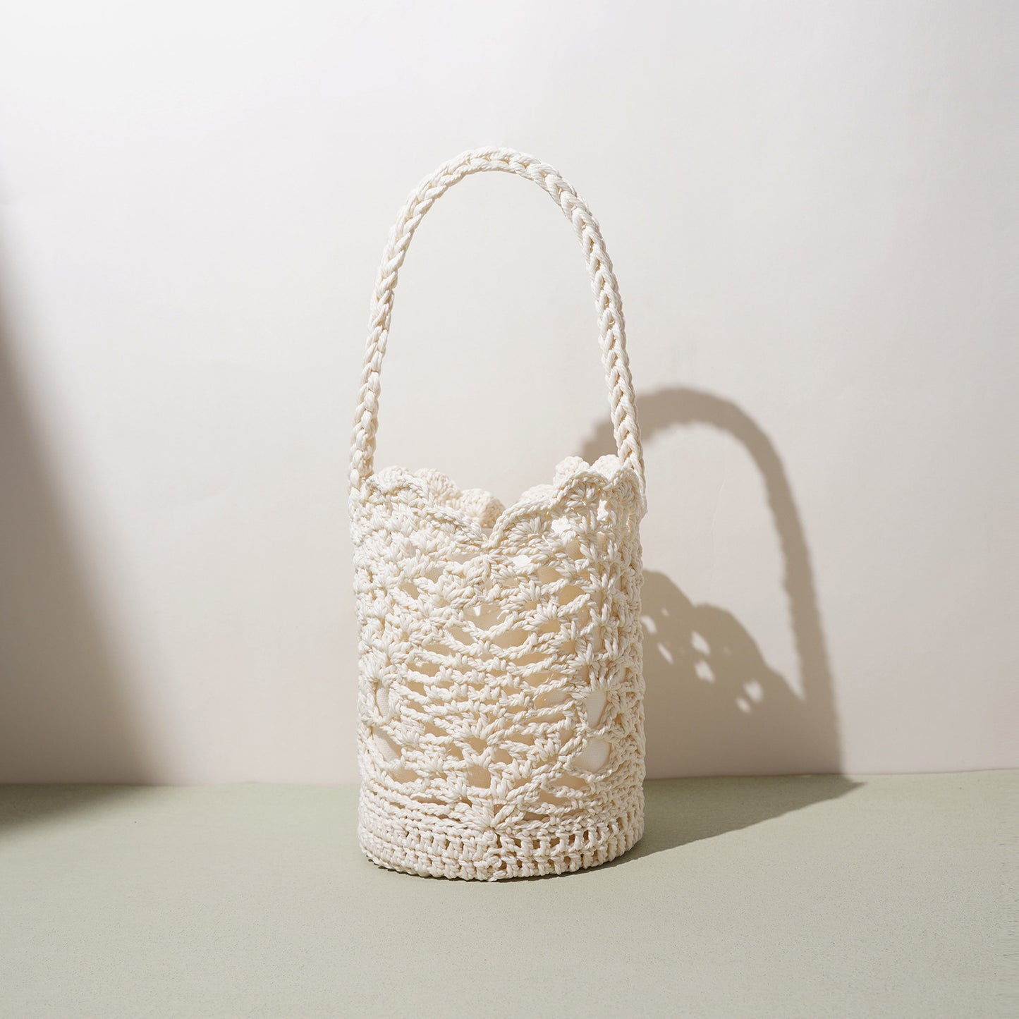 Hollow Portable Exquisite Woven Vacation Beach Women's Shoulder Bag