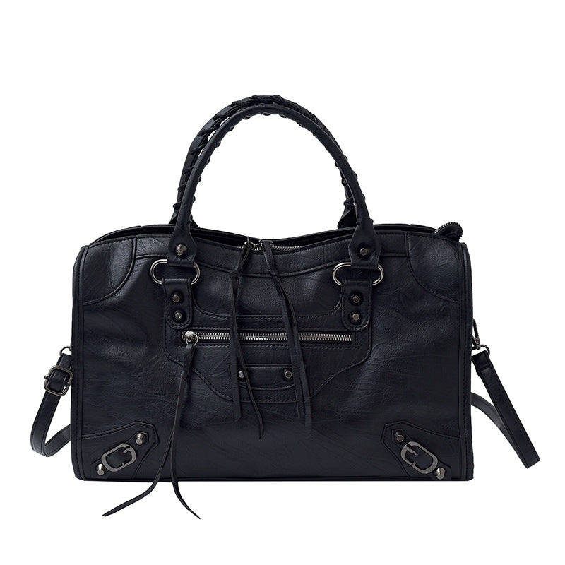 Women's Retro Rivet Motorcycle Trendy Large Capacity Women's Shoulder Bag