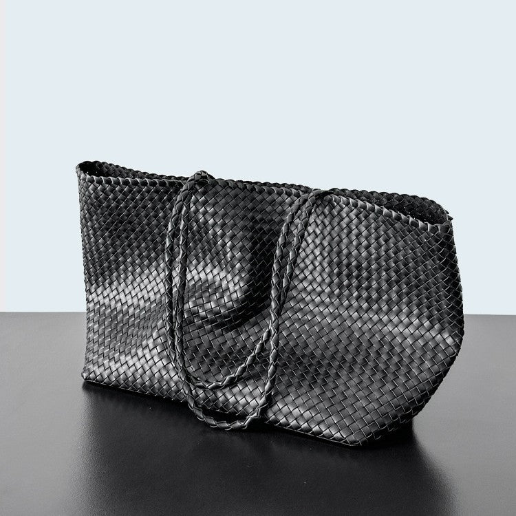 Women's Affordable Luxury Fashion Tide Hand-woven Short-distance Travel Bags