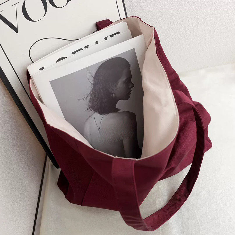 Women's Classic Wine Red Large Capacity Simple Shell Round Pie Commute Makeup Bag