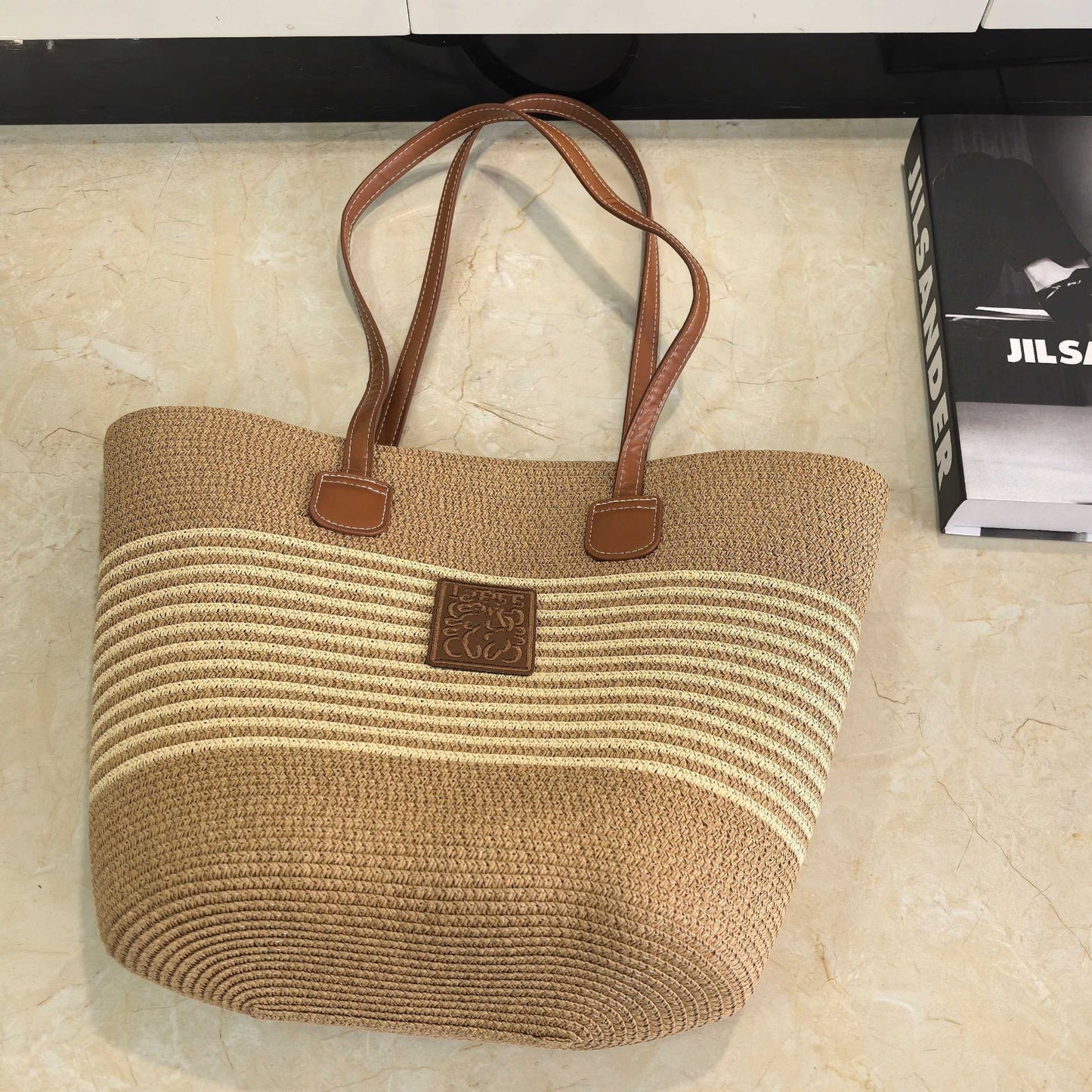 Version Striped Large Capacity Hand-held Hand-woven Vacation Shoulder Bags