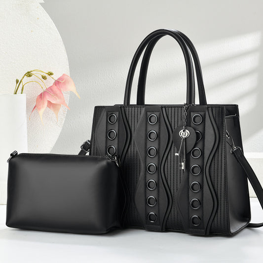Women's Korean Style Leisure Commute Winter Simple Rivets Soft Women's Handbag