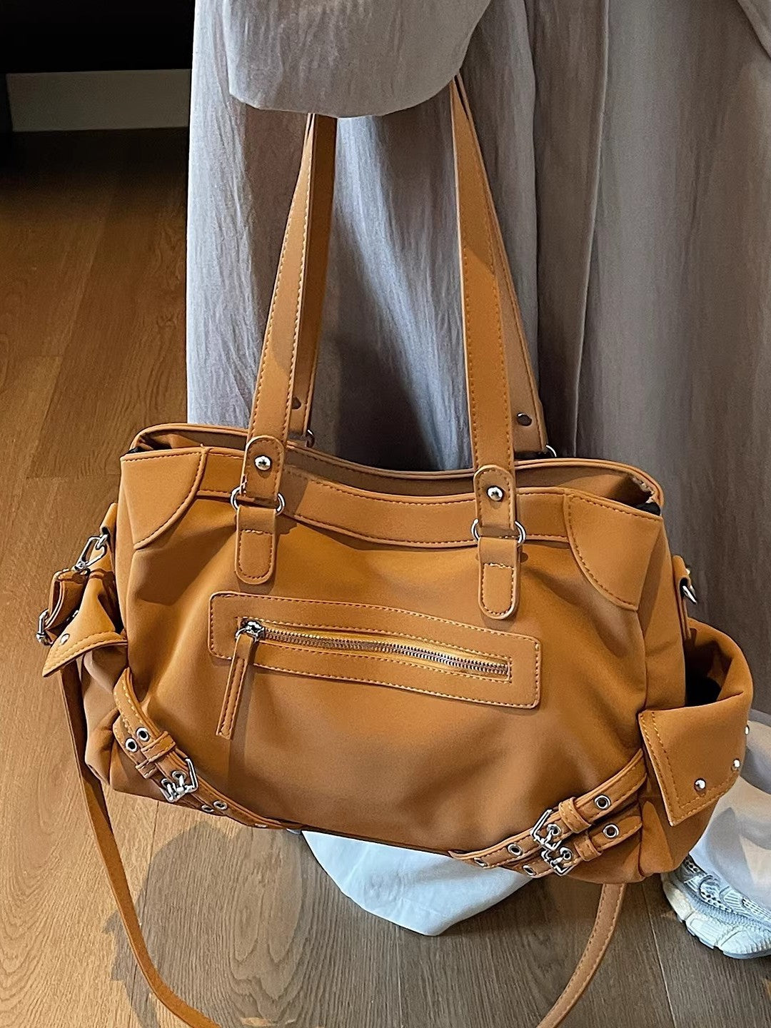 Women's Locomotive Style Suede Summer Fashion Retro Women's Messenger Bag