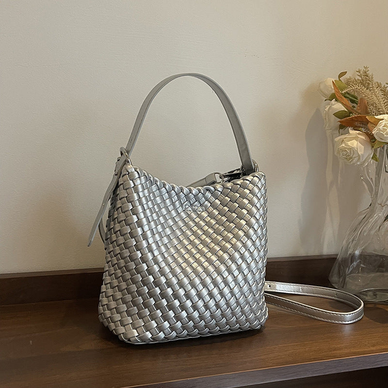 Gun Hand-woven High-grade Hand Carrying Portable Fashion Bucket Bag