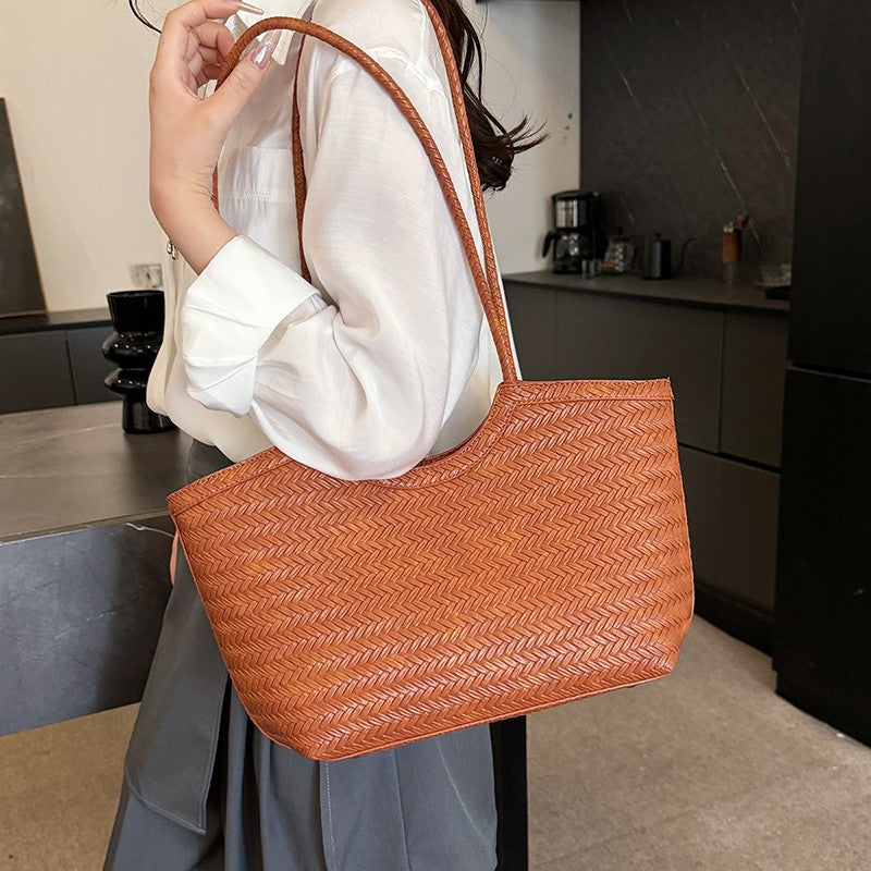Women's Large Capacity Commuter Woven Summer Vegetable Women's Messenger Bag