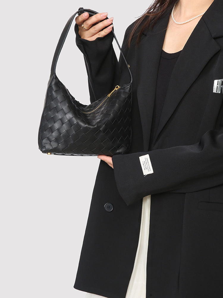 Women's Lunch Box Large Capacity Commuter Hand-woven Sheepskin Underarm Bags